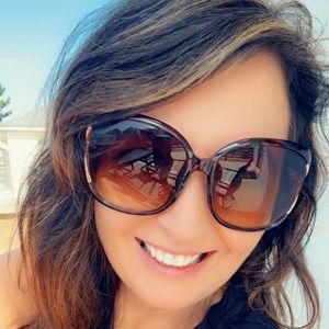 Meet your Posher, Rose